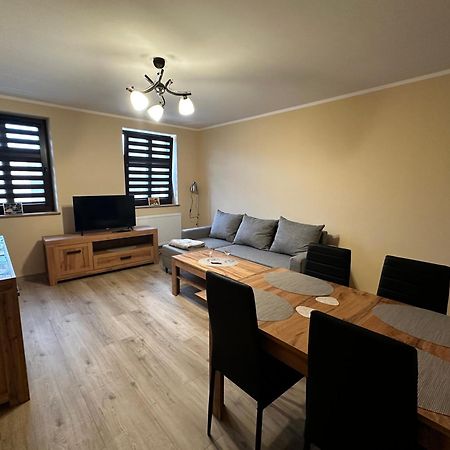 Apartamenty Alicja Dzierzoniow Ngoại thất bức ảnh