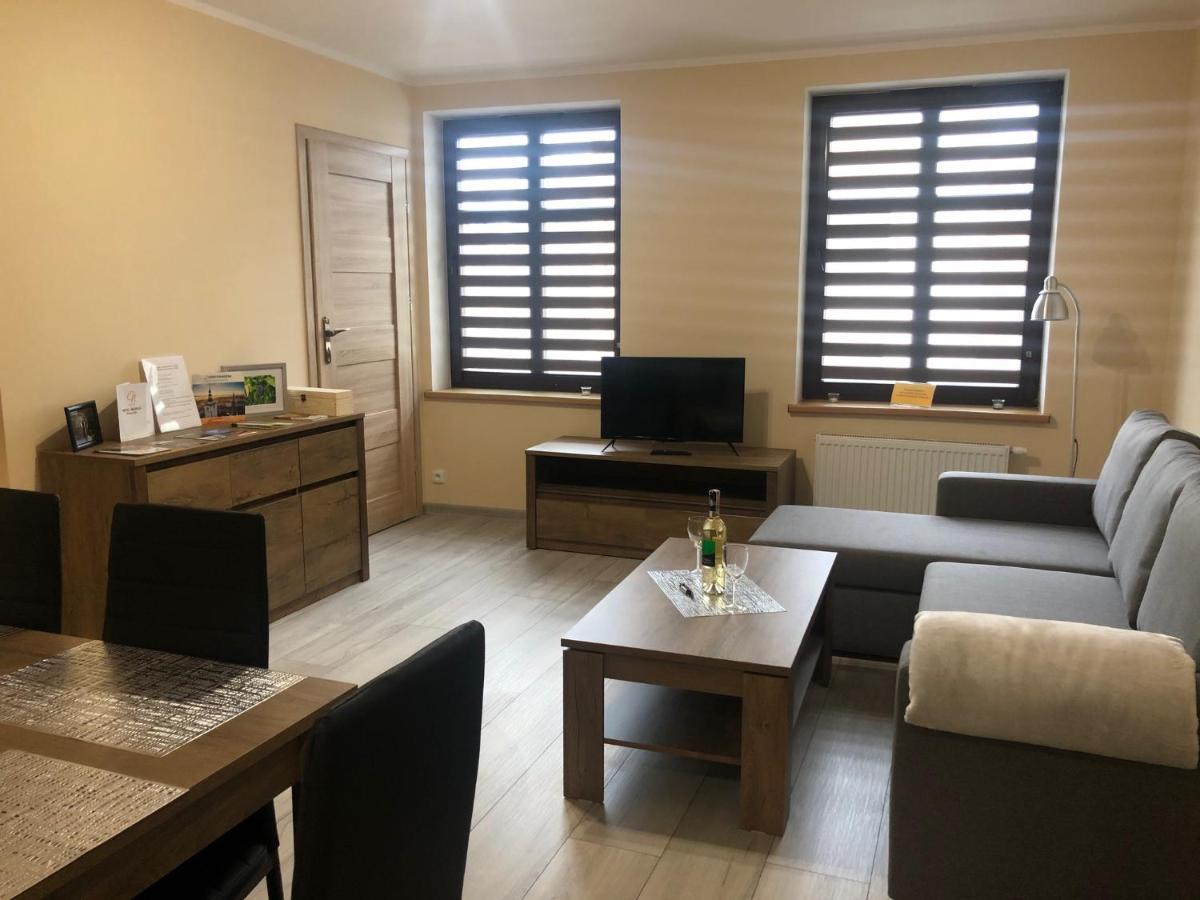 Apartamenty Alicja Dzierzoniow Ngoại thất bức ảnh