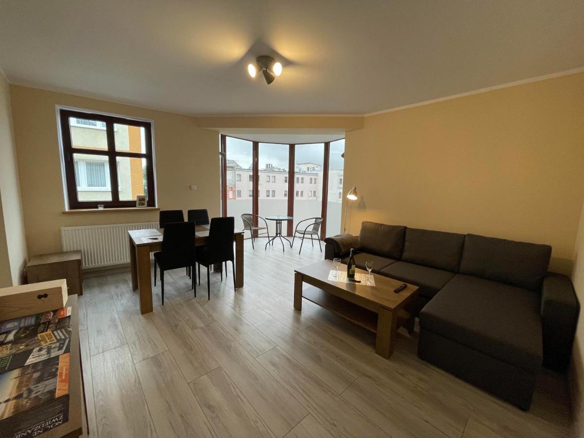 Apartamenty Alicja Dzierzoniow Ngoại thất bức ảnh