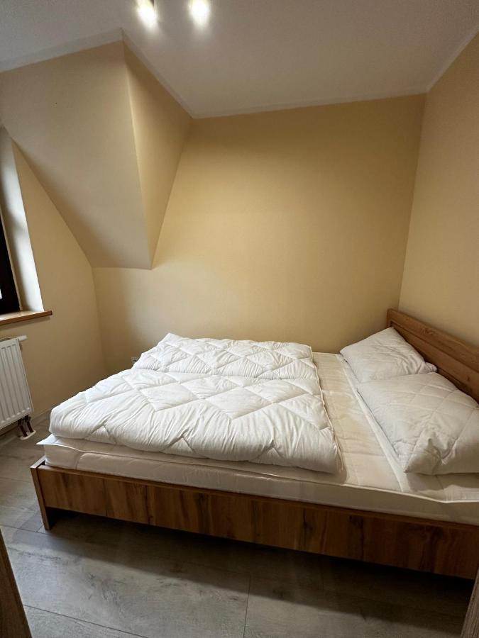Apartamenty Alicja Dzierzoniow Ngoại thất bức ảnh