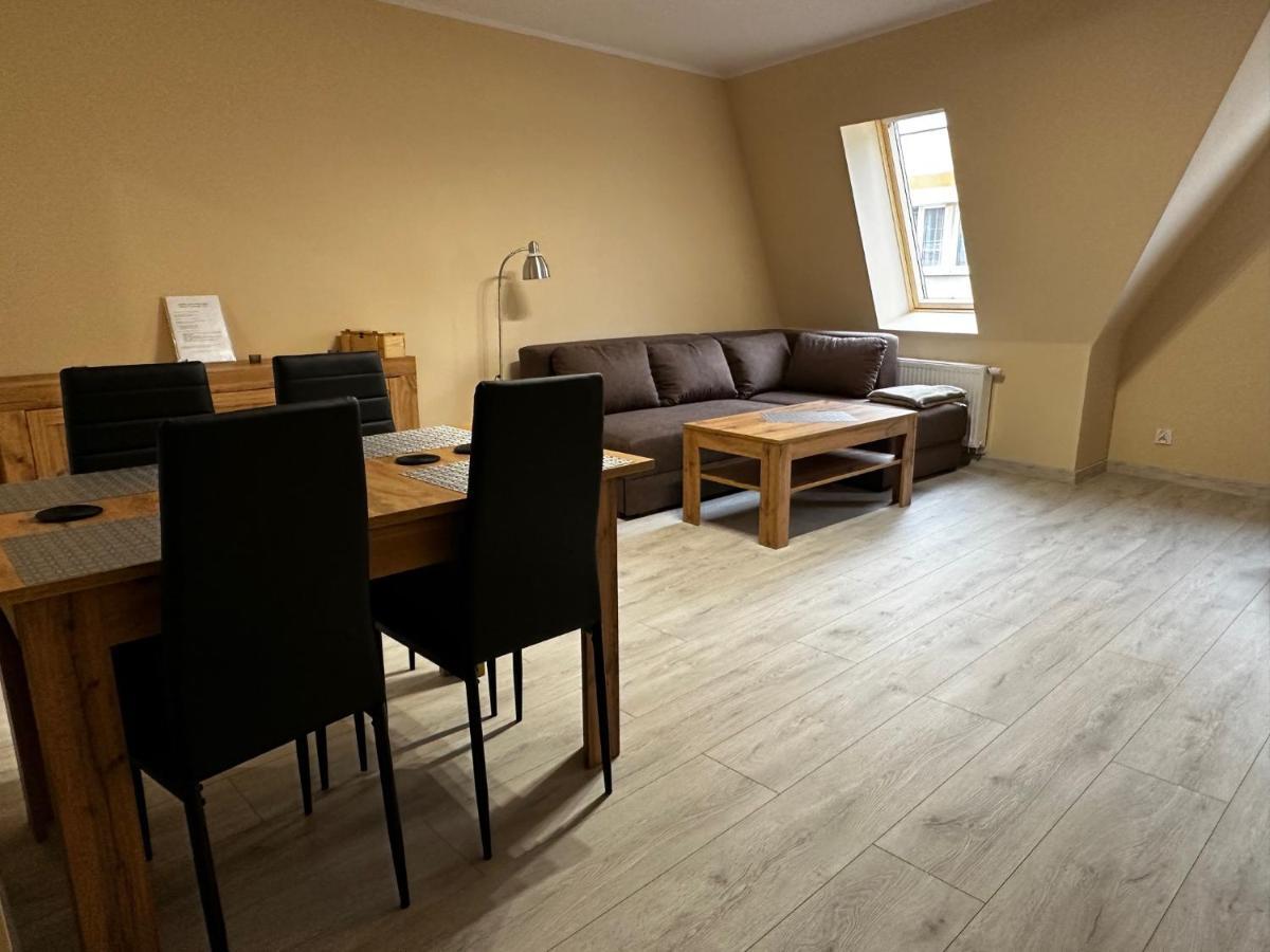 Apartamenty Alicja Dzierzoniow Ngoại thất bức ảnh