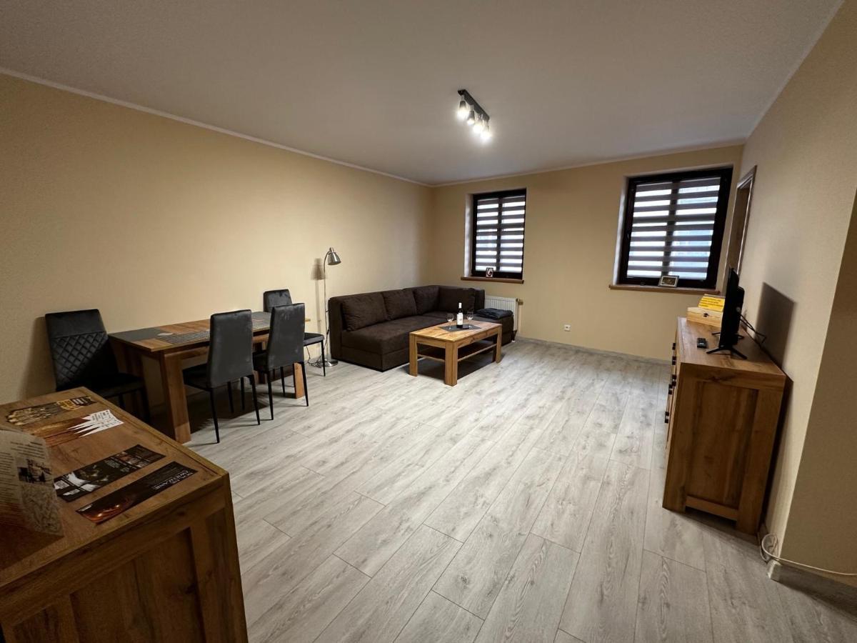 Apartamenty Alicja Dzierzoniow Ngoại thất bức ảnh