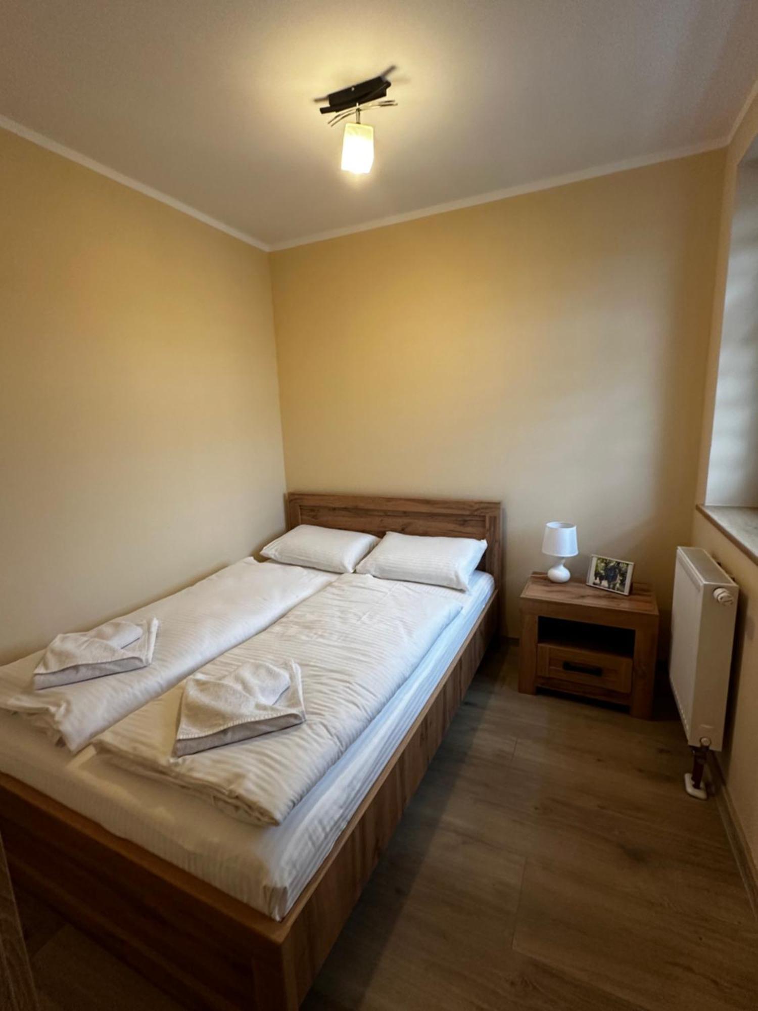 Apartamenty Alicja Dzierzoniow Ngoại thất bức ảnh